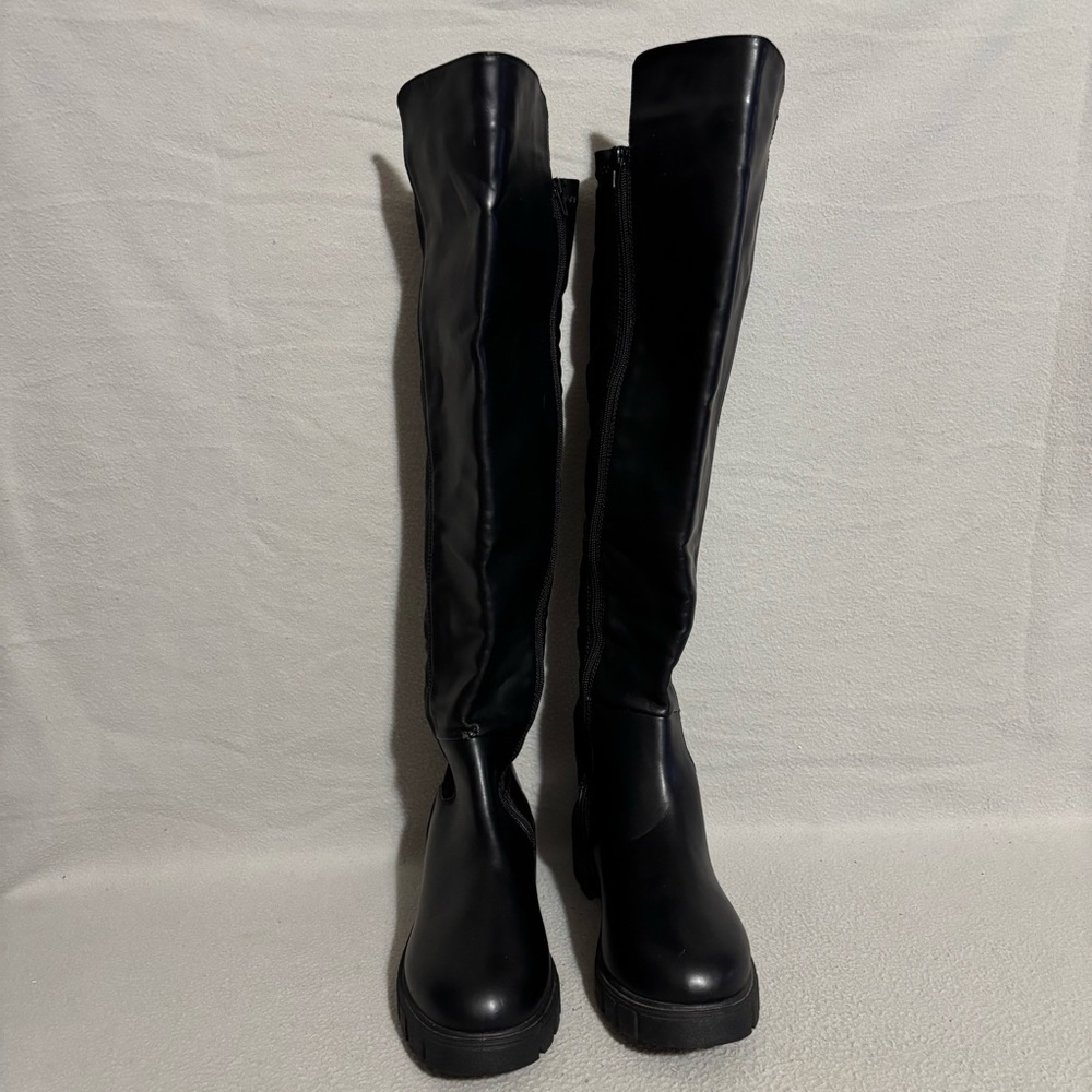 Rue21 size 10 Black Knee-High Women's Faux Leather Zipper Riding Boots